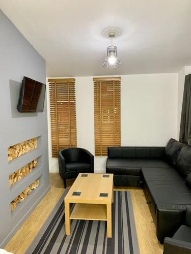 Skegness Town Centre - Whole Apartment - SLEEPS 6 - FIRST FLOOR