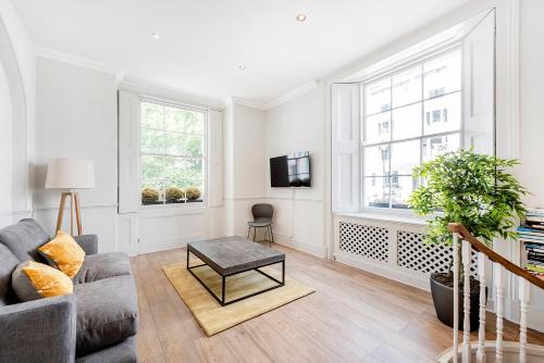 Stylish 2 bedroom flat in Knightsbridge, London, London