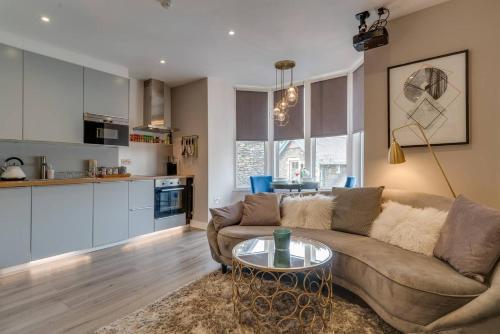 Jester Court - 1 Bed Apartment - Windermere Town Centre, Windermere, Cumbria