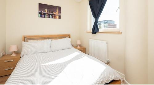 easyStay Slough Central Apartment