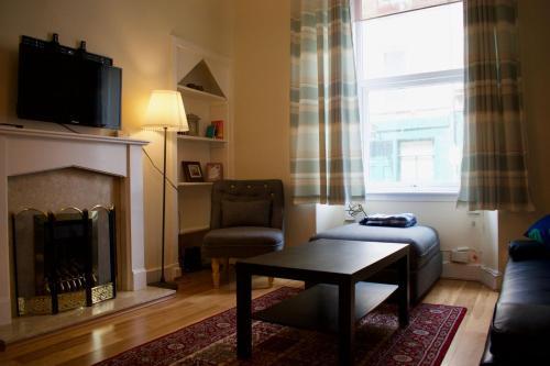 Central and Comfortable Fountainbridge Flat, Edinburgh, Midlothian