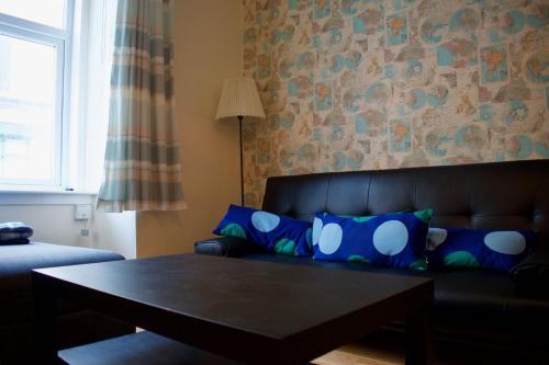 Central and Comfortable Fountainbridge Flat