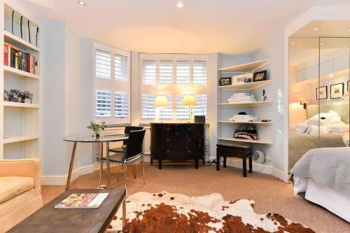 Chic studio for 2 in Kensington, near Fulham rd