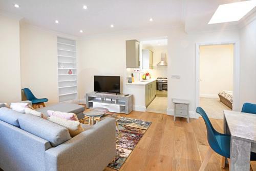 Boutique Apartment in Knightsbridge Mews, London, London