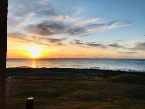 Skerry View - Overlooking the Moray Firth KEYWORKER AVAILABILITY