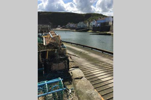 Dunroamin - our sunny seaside escape in Staithes!