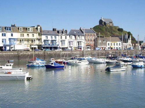 St James By the Quay