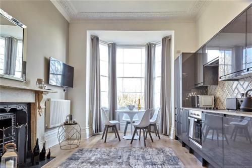 Dover Place - Your Apartment, Bristol, Bristol