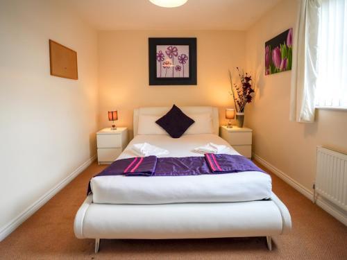 Trendy & Modern Cardiff Bay Townhouse - Sleeps 6, Cardiff, Glamorganshire