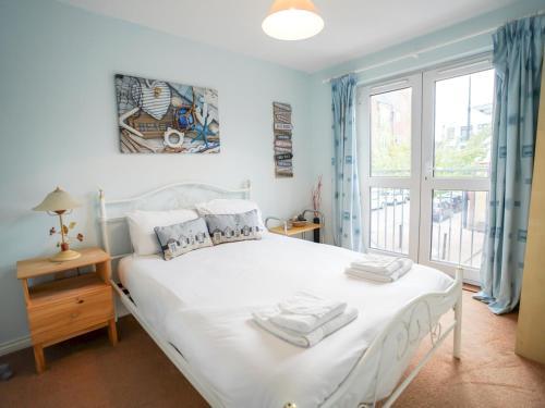 Trendy & Modern Cardiff Bay Townhouse - Sleeps 6