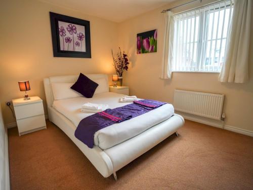 Trendy & Modern Cardiff Bay Townhouse - Sleeps 6