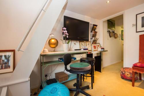 Westbourne gardens Unique Central Studio near Hyde Park