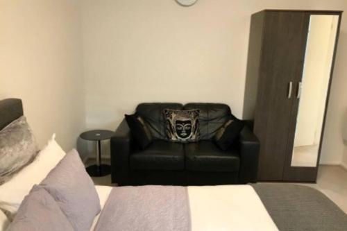 Spacious & Luxurious 1 bed House in Thamesmead