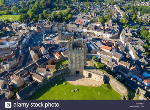 16th Century 1 Bedroom Cottage (adjacent 10th Century Richmond Castle)