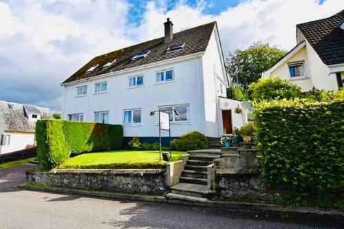 Aldourie Guest House, Fort William, Highlands