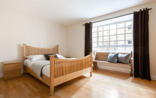 The Tower Bridge Escape - Modern & Bright 3BDR Apartment