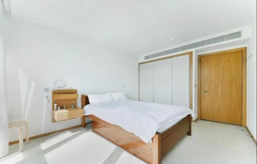 High Floor 1 Bedroom Luxury Apartment Canary Wharf