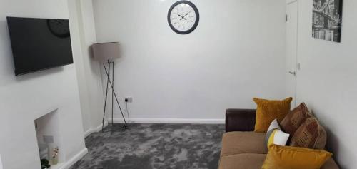 Exquisite and Modern 2 bed Maisonette, London, London