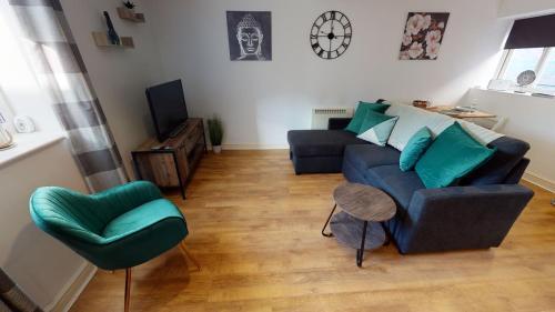 Stylish Chester City Centre apartment by 53 Degrees Property, Ideal for Couples & Business Professionals - Sleeps 4