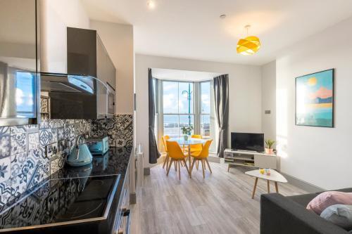 Brand new luxury apartment with stunning sea views