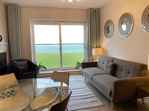 New for 2021 Luxury Apartment, stunning Sea Views & beach is a short walk away, Newquay, Cornwall