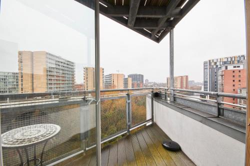 The Luxury Riverview Penthouse - Balcony - Parking - Wifi & Netflix