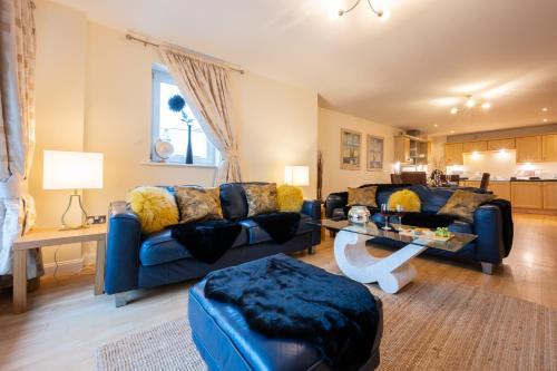 Bay View, by Tŷ SA - Luxury 2 Bed Apartment. Best Location in Cardiff Bay!