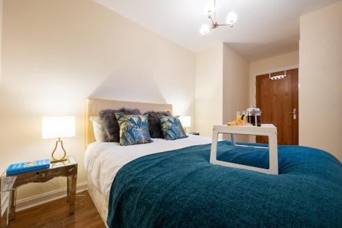 Bay View, by Tŷ SA - Luxury 2 Bed Apartment. Best Location in Cardiff Bay!