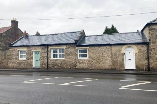 Red Rum Cottage - 'And We're OFF!'