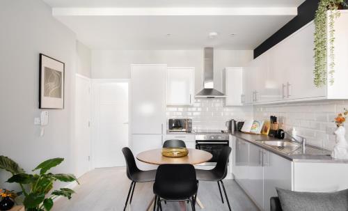 The Kentish Town Nook - Modern 2BDR Apartment with Patio