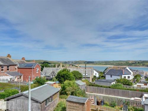 Cosy holiday home in Padstow with private terrace