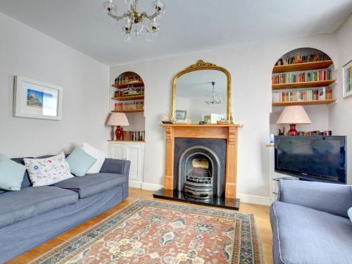 Vintage Holiday Home in Tenby with Garden, Tenby, Pembrokeshire