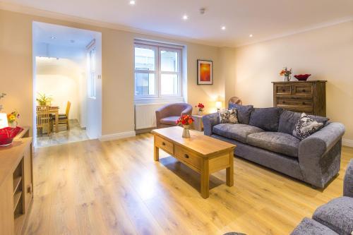 Luxury Two Bedroom Apartment in Westminster, London, London