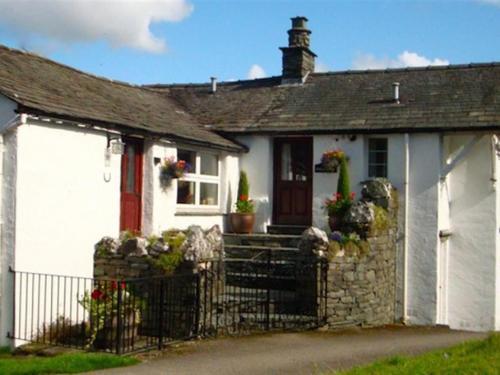 Comfortable Holiday Home with Manicured Garden at Elterwater