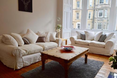 Central 2 Bedroom Flat Sleeps 4, Edinburgh, Midlothian