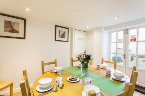 The City of Brighton and Hove Villa Sleeps 32 WiFi