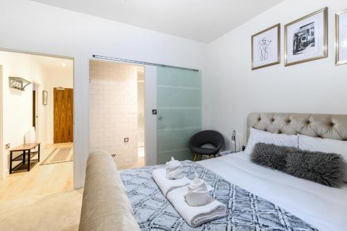 Modern Fresh Apartment near Northern Quarter MCR, Manchester, Greater Manchester