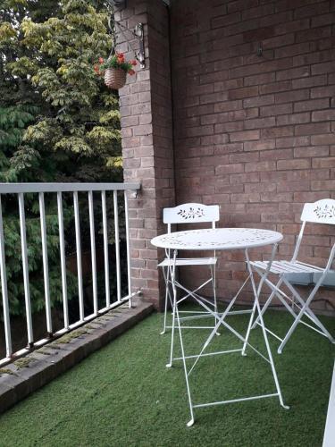 Cosy 2 bed flat near Freeman Hospital Newcastle upon Tyne