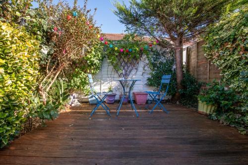 Cute 2 bed seaside house 5 min walk to Seafront