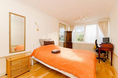 Flat near the centre, London, London