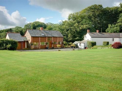 Leyland Barn