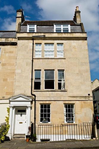 Central Courtyard Apartment, Bath, Somerset