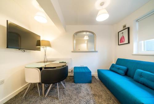 Bright & Spacious 2BD Flat -3mins from Kings cross, London, London