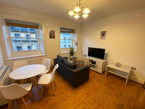 NEWCASTLE CITY CENTRE APARTMENT, GREAT LOACATION, CLOSE To SHOPS AND AMENETIES, Newcastle upon Tyne, Tyne and Wear