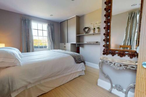 Stunning Woodstock apartment near Blenheim and Cotswolds