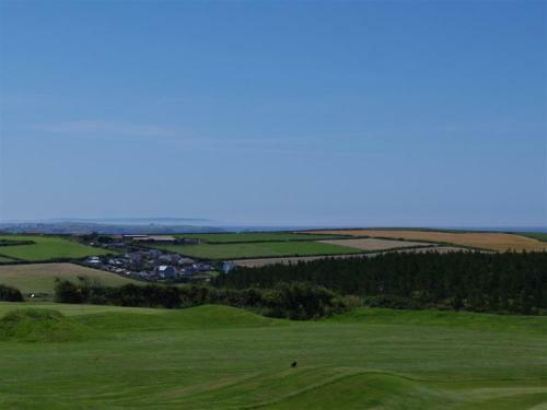 Apartment Golfer View-1