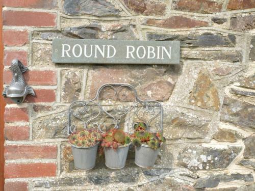 Holiday Home Round Robin