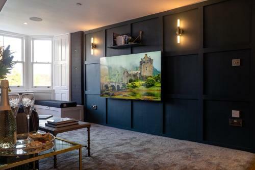 5* Scottish Luxury, West End Apartment, City Views, Glasgow, South Lanarkshire