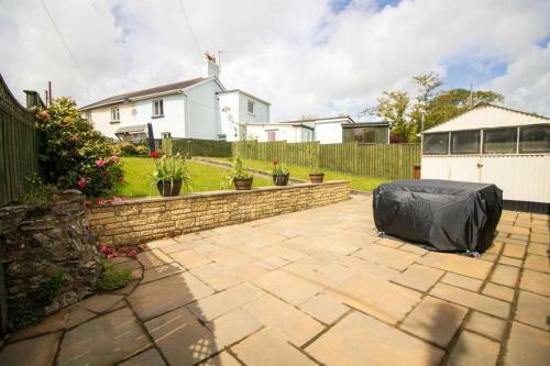 Hayes Cottage- Stunning Rural Cottage with Garden