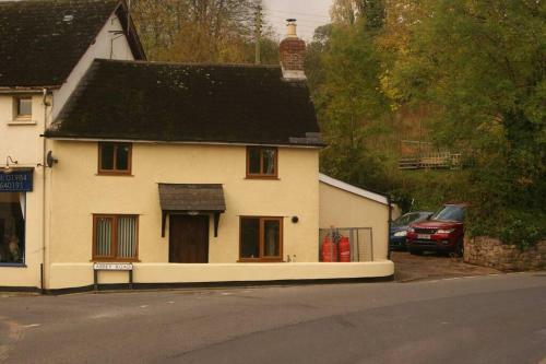 Cosy cottage nestled between Exmoor and the coast